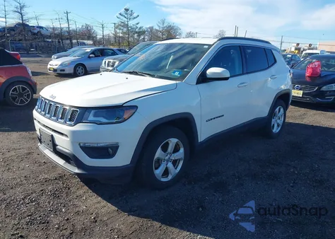 2018 Jeep Compass Latitude 4X4 from USA, damaged, VIN 3C4NJDBB9JT393364